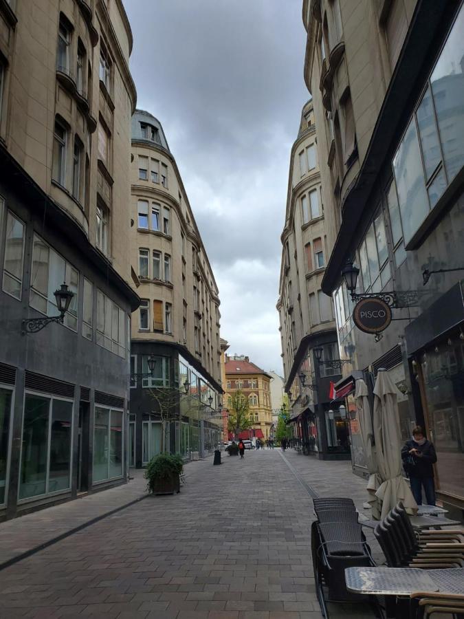 Budapest Walking Street-T מראה חיצוני תמונה